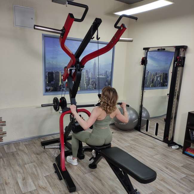 Многофункциональный силовой комплекс APEX GYM 200 red Многофункциональный силовой комплекс APEX GYM 200 red