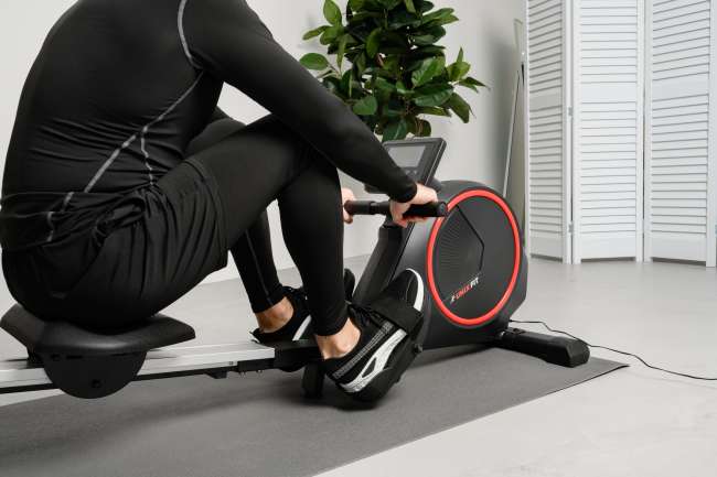 Гребной тренажер UNIX Fit Techno Rower 410E Гребной тренажер UNIX Fit Techno Rower 410E